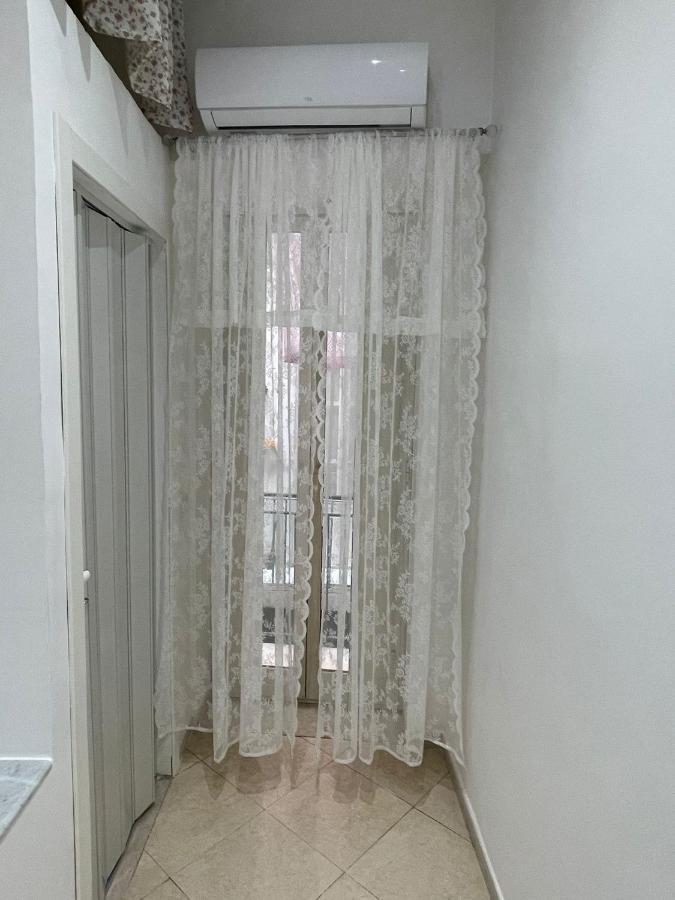 B&B Nonna Concettina เนเปิลส์ ภายนอก รูปภาพ
